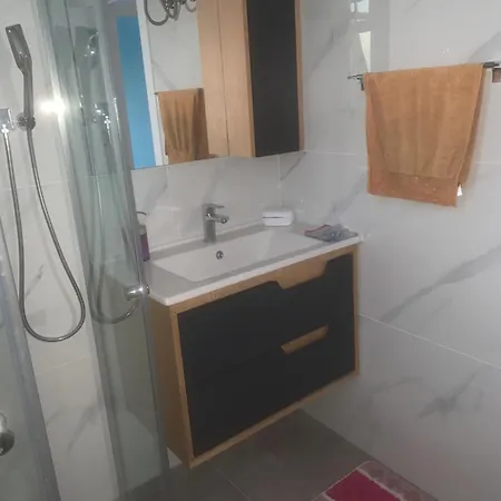 And New Flat In Caesar Apartment *
